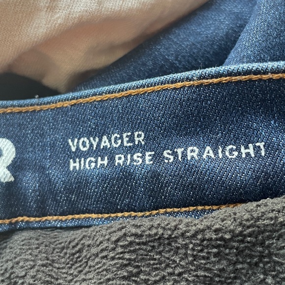 Women’s Eddie Bauer fleece lined jeans - Picture 4 of 10